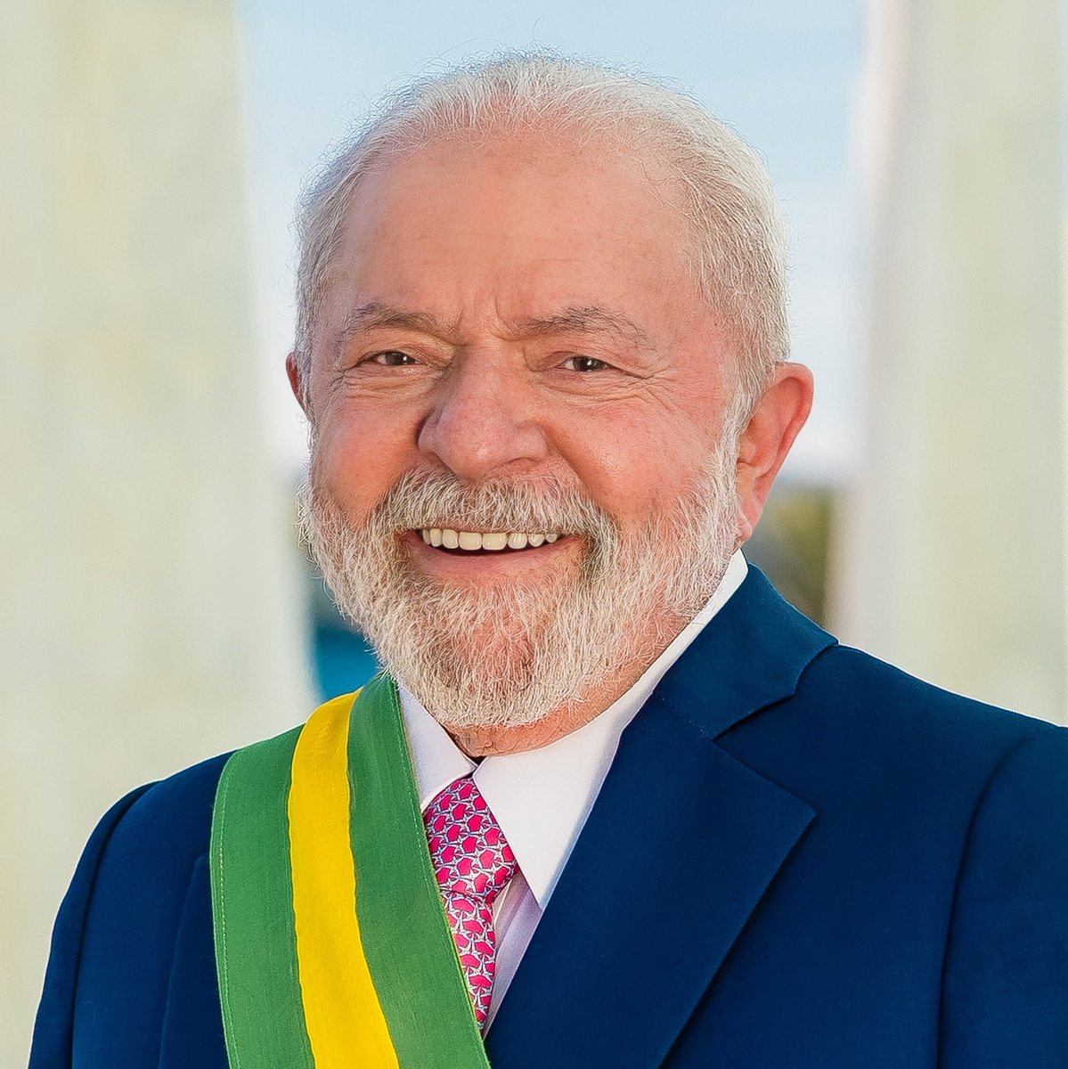 🚨 AGORA: EUA cogitam bloquear o sinal de GPS no Brasil, mas aliados de Lula dizem que presidente não se importa, pois "bêbado sempre sabe o rumo de casa", afirmam