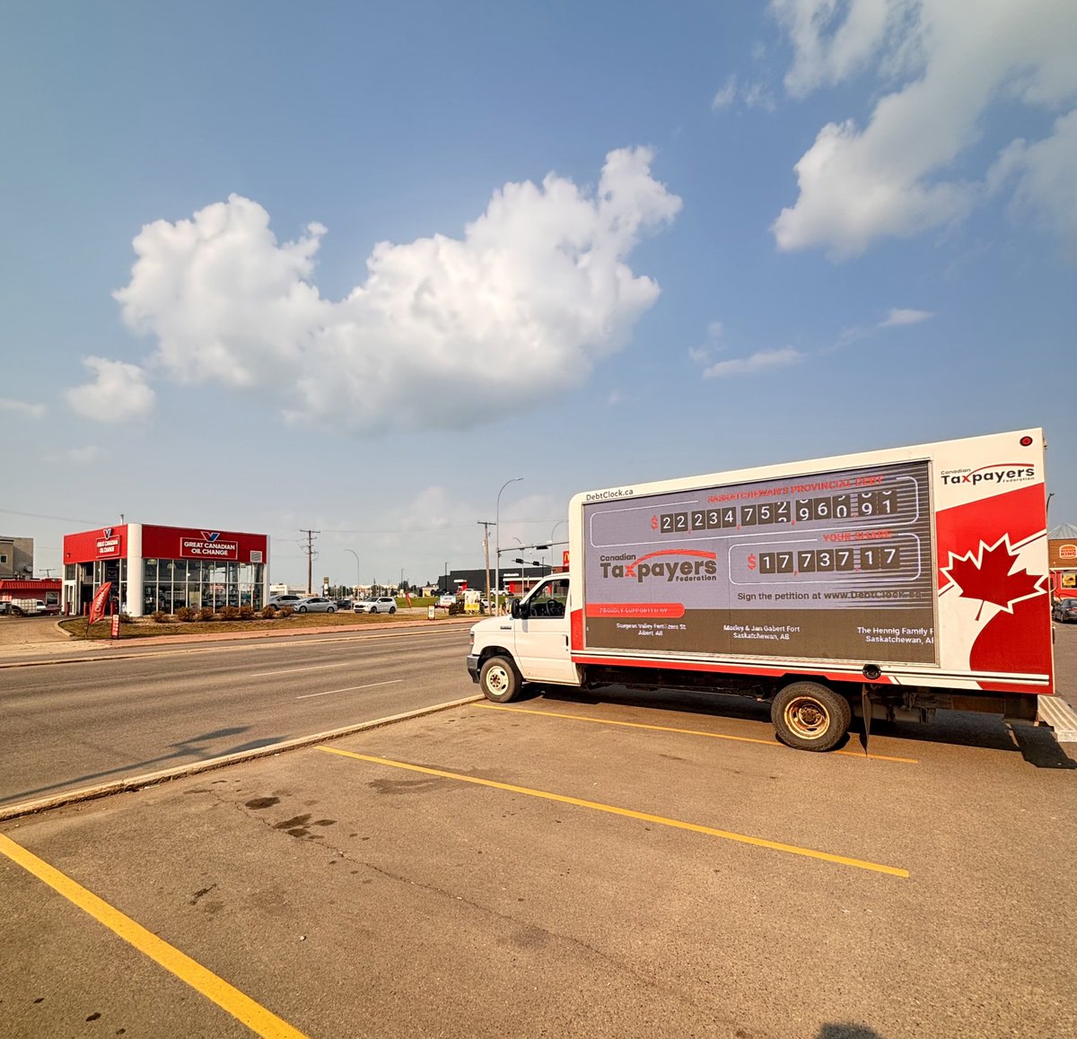glhaubrich's tweet image. Wrapping up Saskatchewan in Yorkton.
One week, and 14 towns visited.
Saskatchewan's debt increased about $24 million on the tour.
Thanks for checking out the Debt Clock taxpayers.