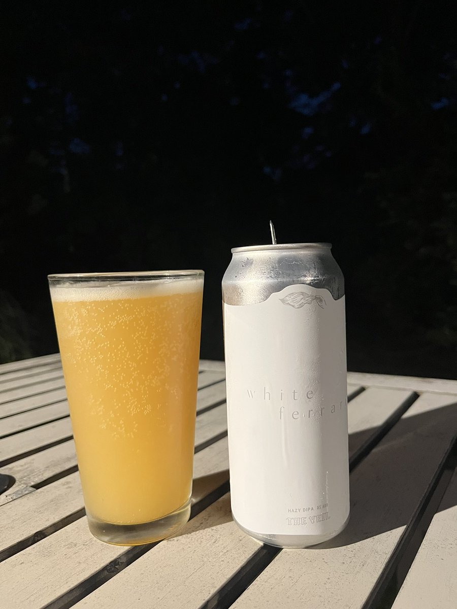 ThisIsFuggs's tweet photo. #WhiteFerrari #Hazy #DIPA 8% #TheVeil #Cheers #BuzzedTwitter https://t.co/vQIQ3bMhUc
