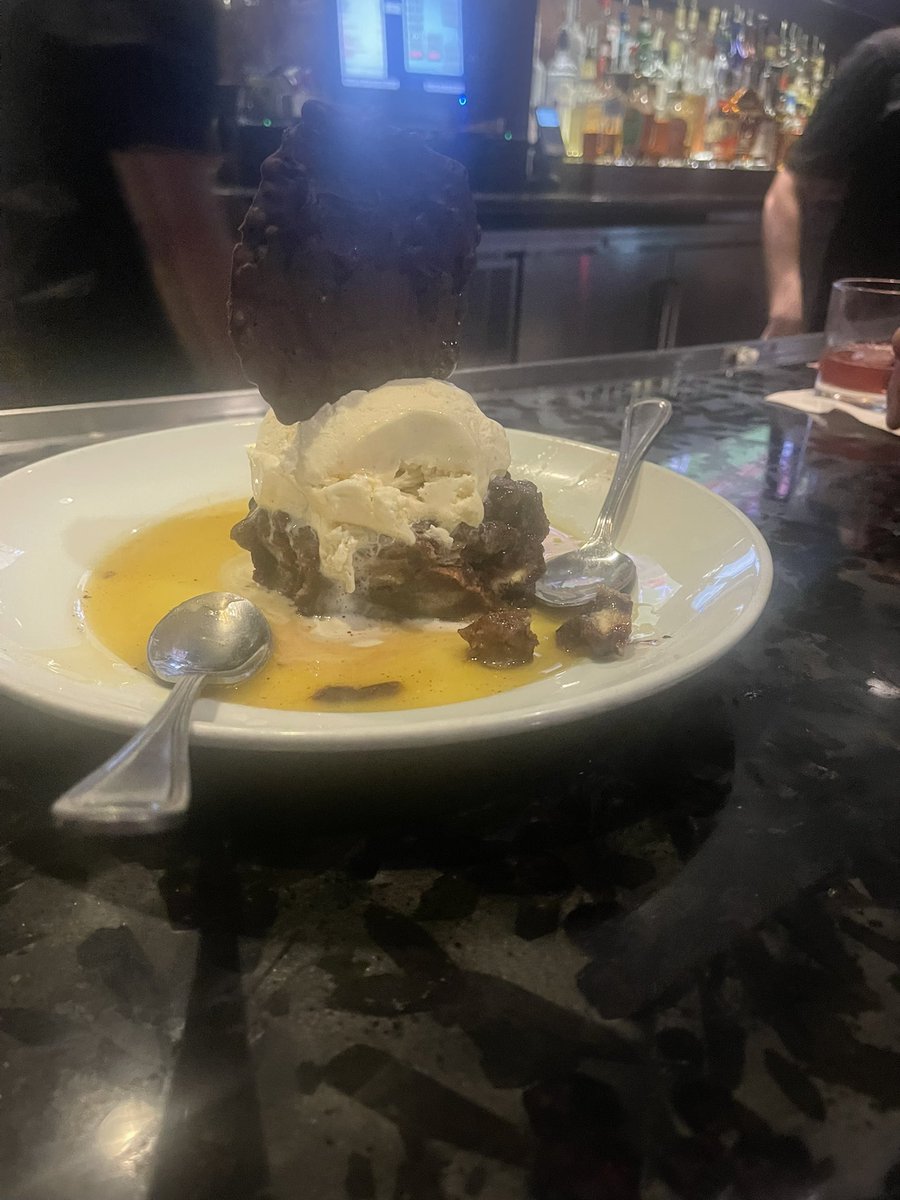 owie5384's tweet photo. Chocolate bread pudding??? YES PLEASE!!! https://t.co/Tgv1eOyQWo