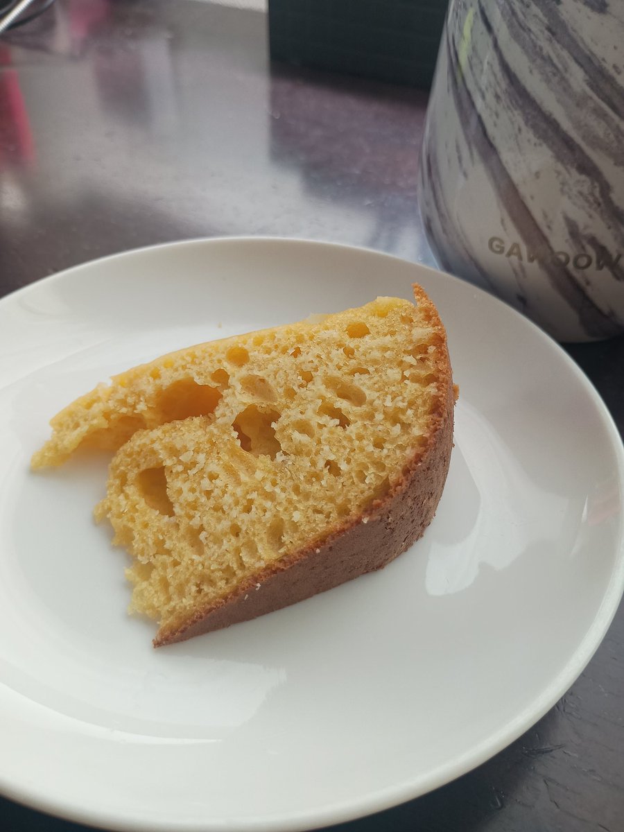 息子が炊飯器でプリンケーキ作ってくれた✨
どんなケーキより美味しい(*´～｀*)

 #炊飯器ケーキ
 #息子の手作り
 #幸せな時間