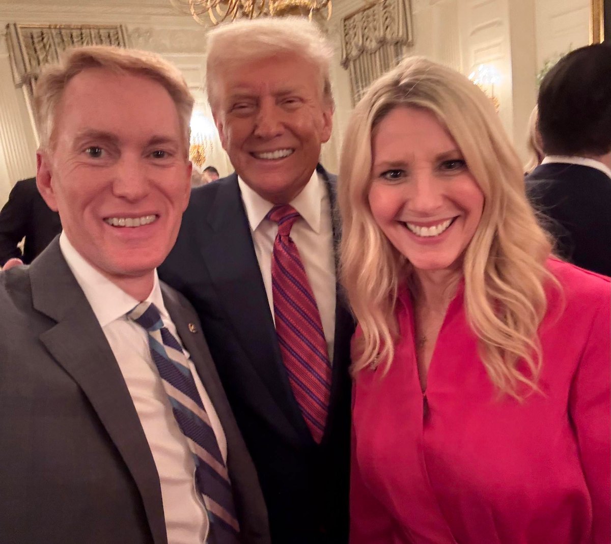 SenatorLankford's tweet image. We had a great night with @POTUS celebrating the passage of the One Big Beautiful Bill 🇺🇸