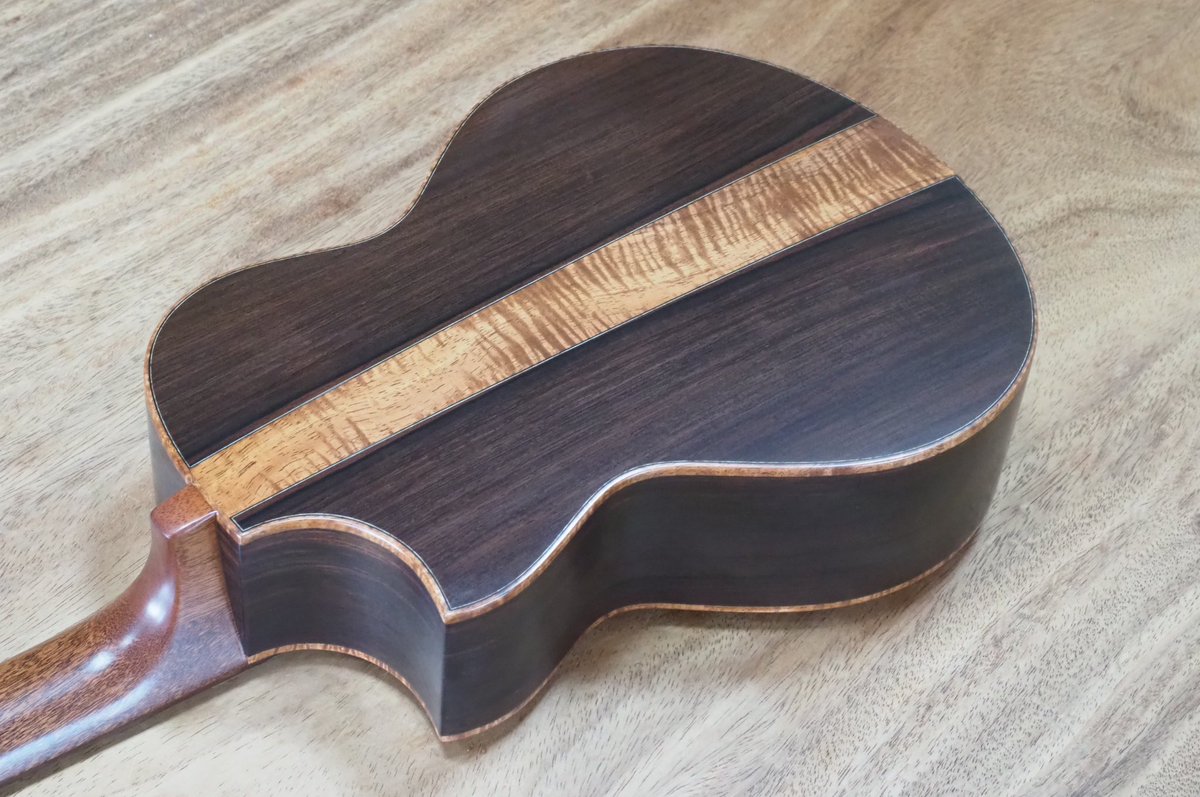 販売店さんのショップオーダーウクレレ、発送完了しました！

店頭でぜひお試しください😊