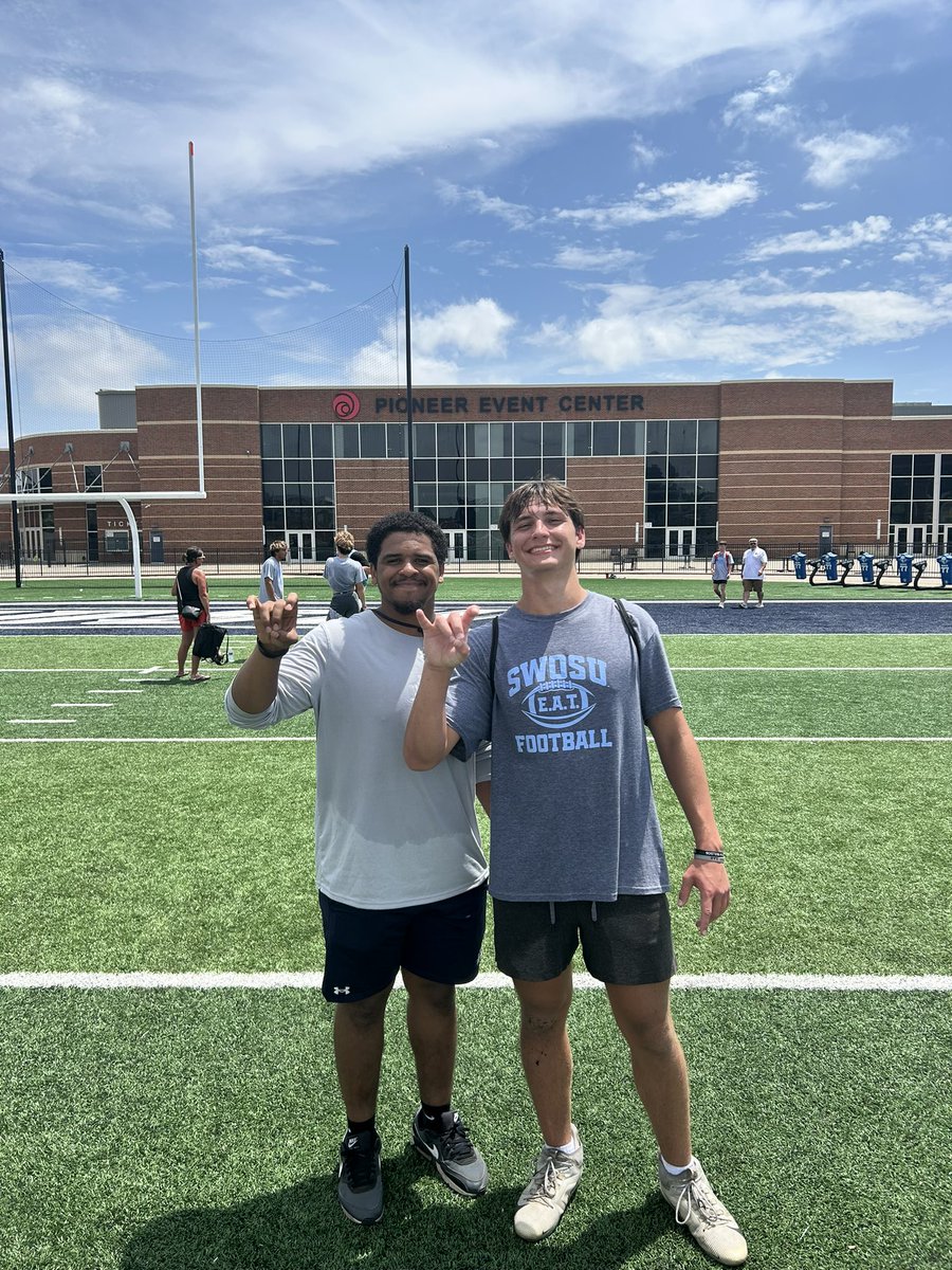 Greenwood Horn (@greenwoodhorn) on Twitter photo Had a great time at the <a href="/SWOSUFootball/">SWOSU Football</a> camp thank you <a href="/coachquise_/">Marquise Cunningham</a> for the learning opportunity. It was great getting to meet my dads former coach <a href="/Coach_MikeLucas/">Mike Lucas</a> <a href="/coach_kana/">Coach Kana_BITW</a> <a href="/CoachJordan_92/">Van Jordan II</a> <a href="/knapp_coach/">CoachKnapp</a> <a href="/CoachMBPatt/">Boone Patterson</a> <a href="/CoachMartin_18/">Craig Martin</a> <a href="/mcneill_josh/">Josh McNeill</a> Had a great time at the <a href="/SWOSUFootball/">SWOSU Football</a> camp thank you <a href="/coachquise_/">Marquise Cunningham</a> for the learning opportunity. It was great getting to meet my dads former coach <a href="/Coach_MikeLucas/">Mike Lucas</a> <a href="/coach_kana/">Coach Kana_BITW</a> <a href="/CoachJordan_92/">Van Jordan II</a> <a href="/knapp_coach/">CoachKnapp</a> <a href="/CoachMBPatt/">Boone Patterson</a> <a href="/CoachMartin_18/">Craig Martin</a> <a href="/mcneill_josh/">Josh McNeill</a>
