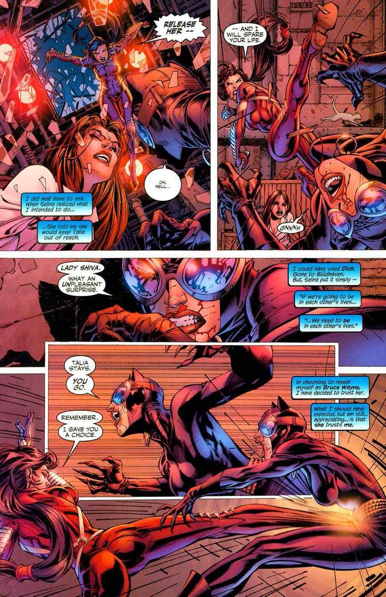 King_Hyperion89's tweet image. Batman #616
Batman kidnaps Talia in hopes to draw out Ra's al Ghul, who he thinks is behind the attacks on him and Gotham. Ra's rebukes these claims and the two fight. Lady Shiva tries to recue Talia but fails. Catwoman see's the scars on Batman while in the Batcave. #DCComics