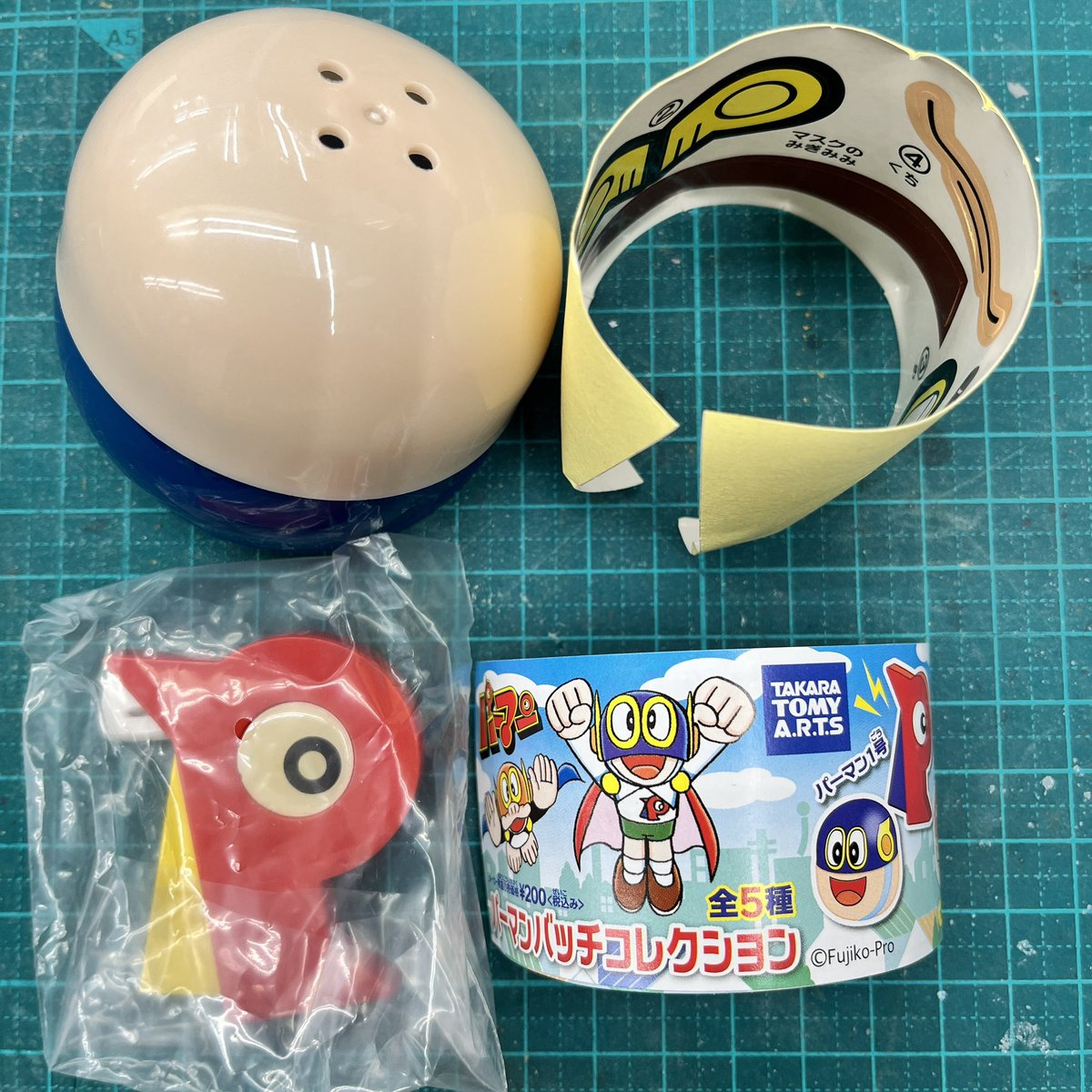 chigasakiUbooks's tweet image. 入荷品です。
今日はピンポイントで一個のみのご紹介。
個人的におぉっと思ったコチラはパーマンのバッジ。
厳密に言うとバードマンのバッジです。
カプセル、ブック、シール付きです。
#パーマン
#パーマンバッジ
#パーマンバッチ
#藤子不二雄