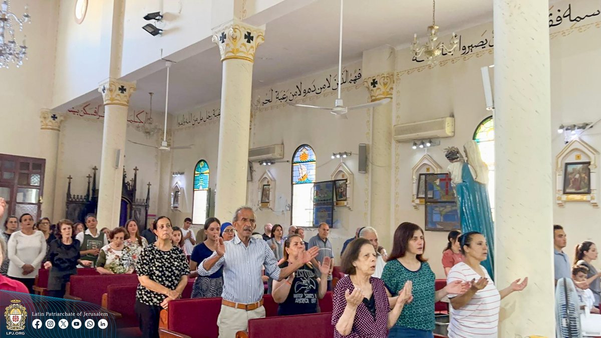 LPJerusalem's tweet image. مجموعة صور جديدة من زيارة غبطة الكاردينال بييرباتيستا بيتسابالا، بطريرك القدس للاتين، لرعية العائلة المقدسة في غزة.
Photos from the visit of His Beatitude Cardinal Pierbattista Pizzaballa, Latin Patriarch of Jerusalem, to the Holy Family Parish in Gaza.