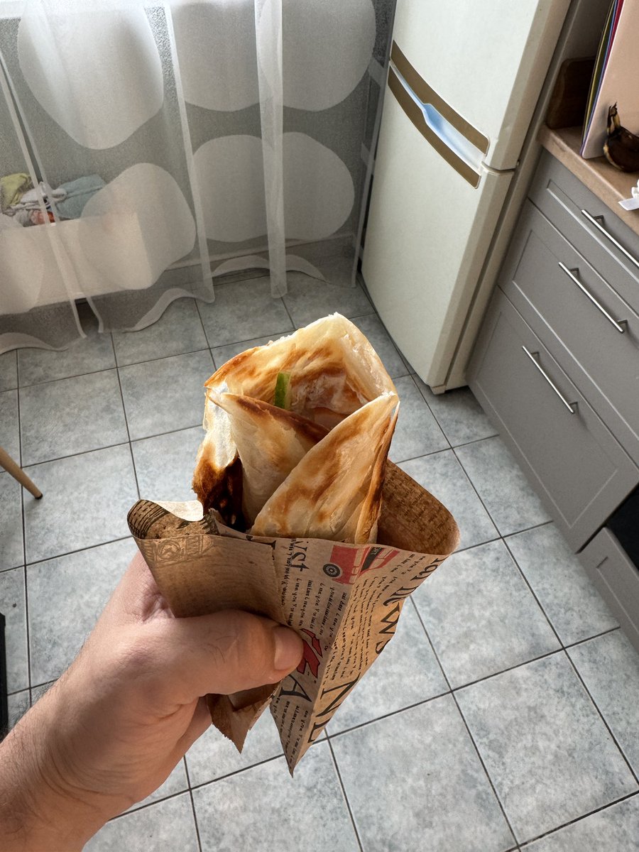 ordicyn's tweet image. Впервые приготовил роти, это что-то потрясающее