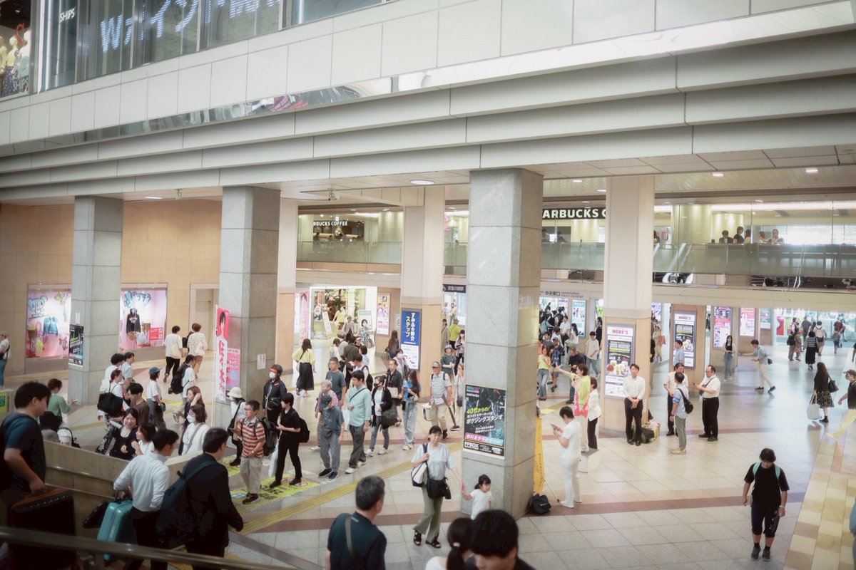 sayaka_sasaki's tweet image. 0719街頭演説会@川崎駅東口
お昼には川崎駅へ。
竹谷代表代行と一緒に、逆転勝利に向けて、もうひと押しのお願いをさせていただきました。
暑い中で耳を傾けていただき、ありがとうございます。
感謝を胸に、最後まで走り抜きます!
#佐々木さやか #参院選2025 #神奈川選挙区 #神奈川は佐々木さやか