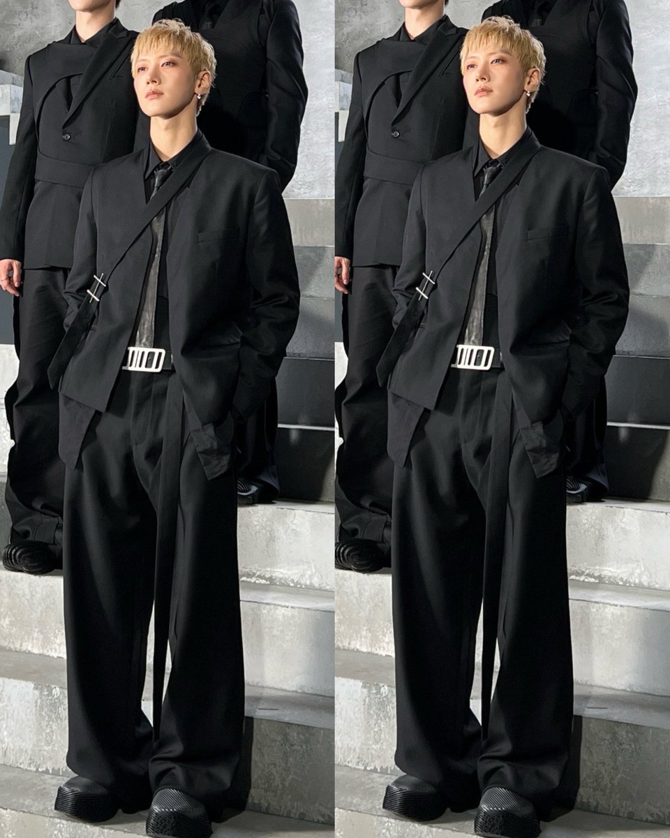 peaceoften_'s tweet image. 내 키티 팔척으로 나옴