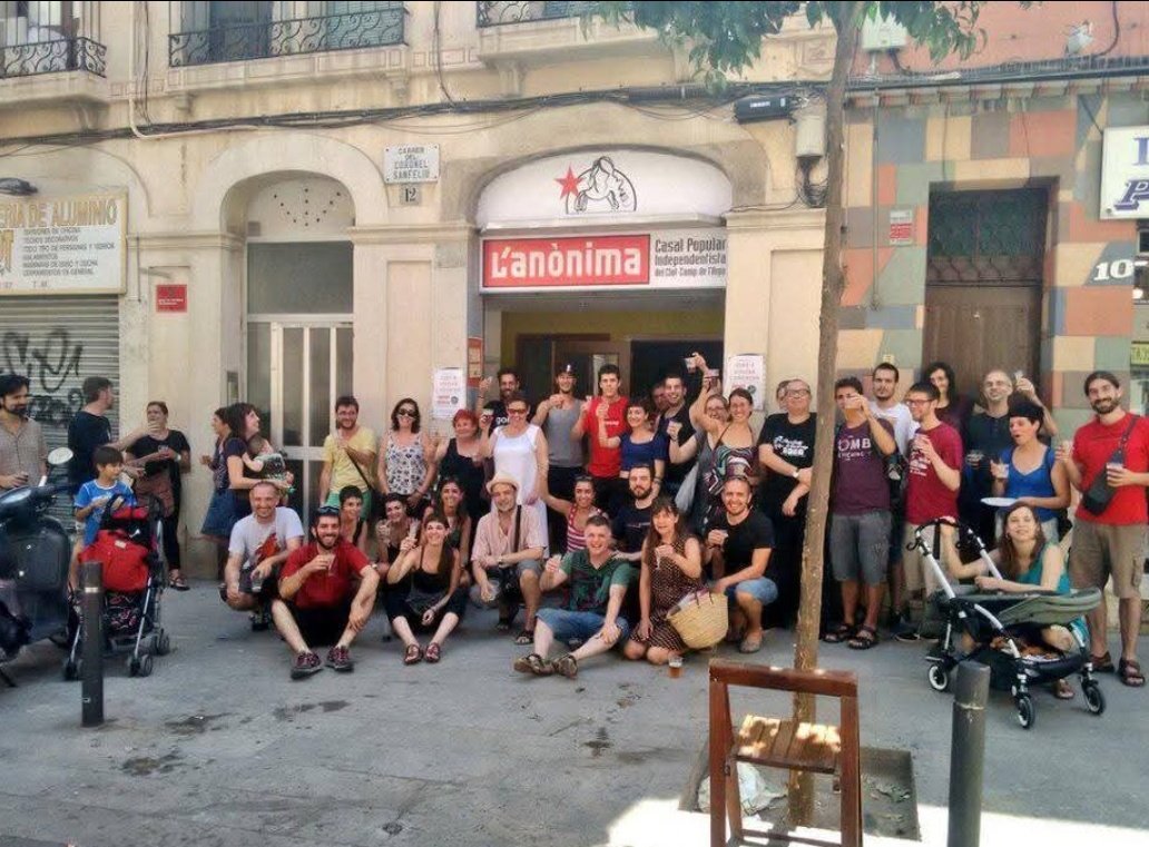 AVUI #19J fa 1️⃣0️⃣ anys que l'Anònima vam obrir portes!!!! 🎉🎊🎉

Diumenge #28S ho celebrarem d'una manera especial... Guardeu-vos la data! ⏳😉 (I feu-vos sòcies 👇 anonimaclot.wordpress.com/fes-te-soci-a/)
 
#10anysAnònima #FemCasal #FemBarri
