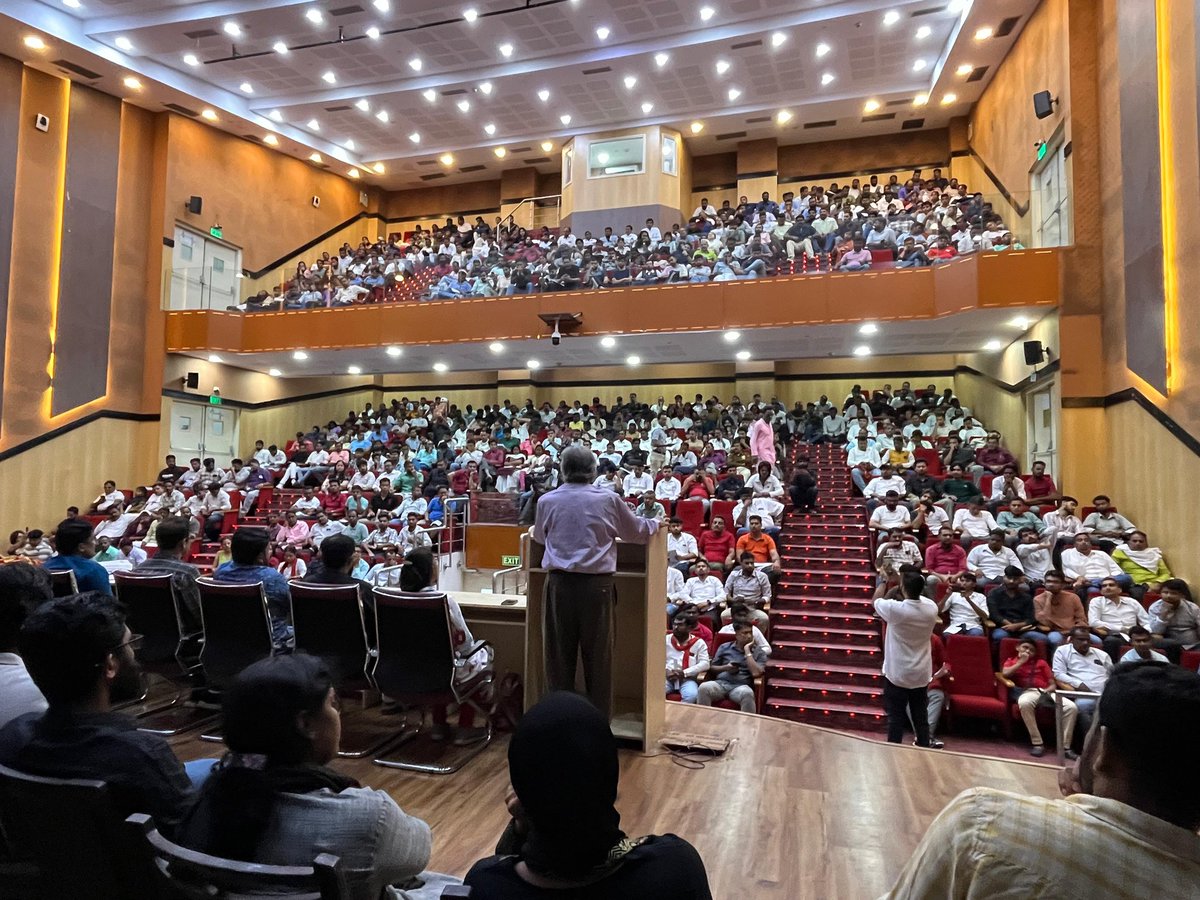 Employment Convention convened by the Central Executive Committee of DYFI. Eminent economist Prabhat Patnaik, All India General Secretary Comrade Himagnaraj Bhattacharya and All India President Comrade A. A. Rahim will be speaking.

Harkishan Singh Surjit Bhavan, Delhi
19.07.25