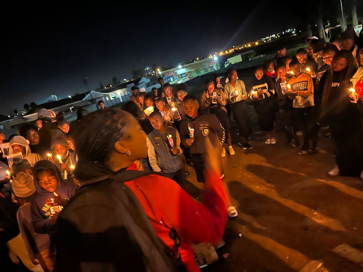EFFYouthWC's tweet image. ♦️ICYMI♦️
EFF Youth Command National Coordinator, Commissar @NalediChirwa addressed the Youth of Mbekweni, Paarl on the Candlelight Vigil.
#EFFTurns12