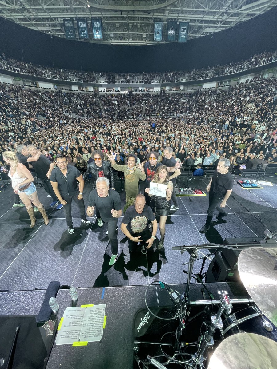 felipe staiti (@felipestaiti) on Twitter photo Gracias San José! Maravillosa noche de #huevosrevueltos <a href="/EnanitosOficial/">Enanitos Verdes</a> <a href="/HombresG/">Hombres G Oficial</a> Gracias San José! Maravillosa noche de #huevosrevueltos <a href="/EnanitosOficial/">Enanitos Verdes</a> <a href="/HombresG/">Hombres G Oficial</a>