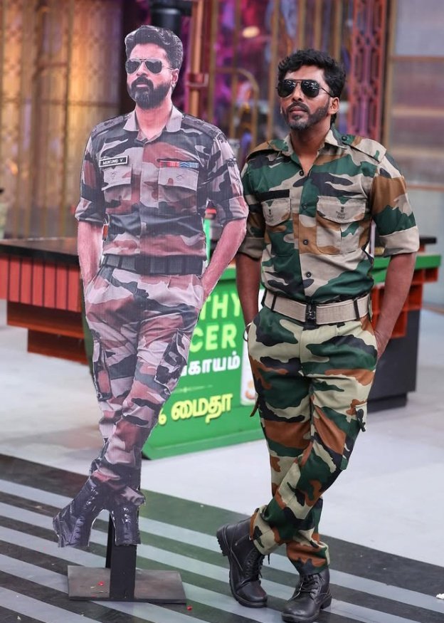 Sk4ever_off's tweet image. This week #Sarath has put on our Annan&apos;s #Amaran Mukund Varadarajan getup in CWC.

Our sweetest Anna has replied to Sarath na. Gem na 🥹🥹 how much heights you go but still never fail to appreciate &amp;amp; replied to them love you lots Naa @Siva_Kartikeyan ❤️🫶