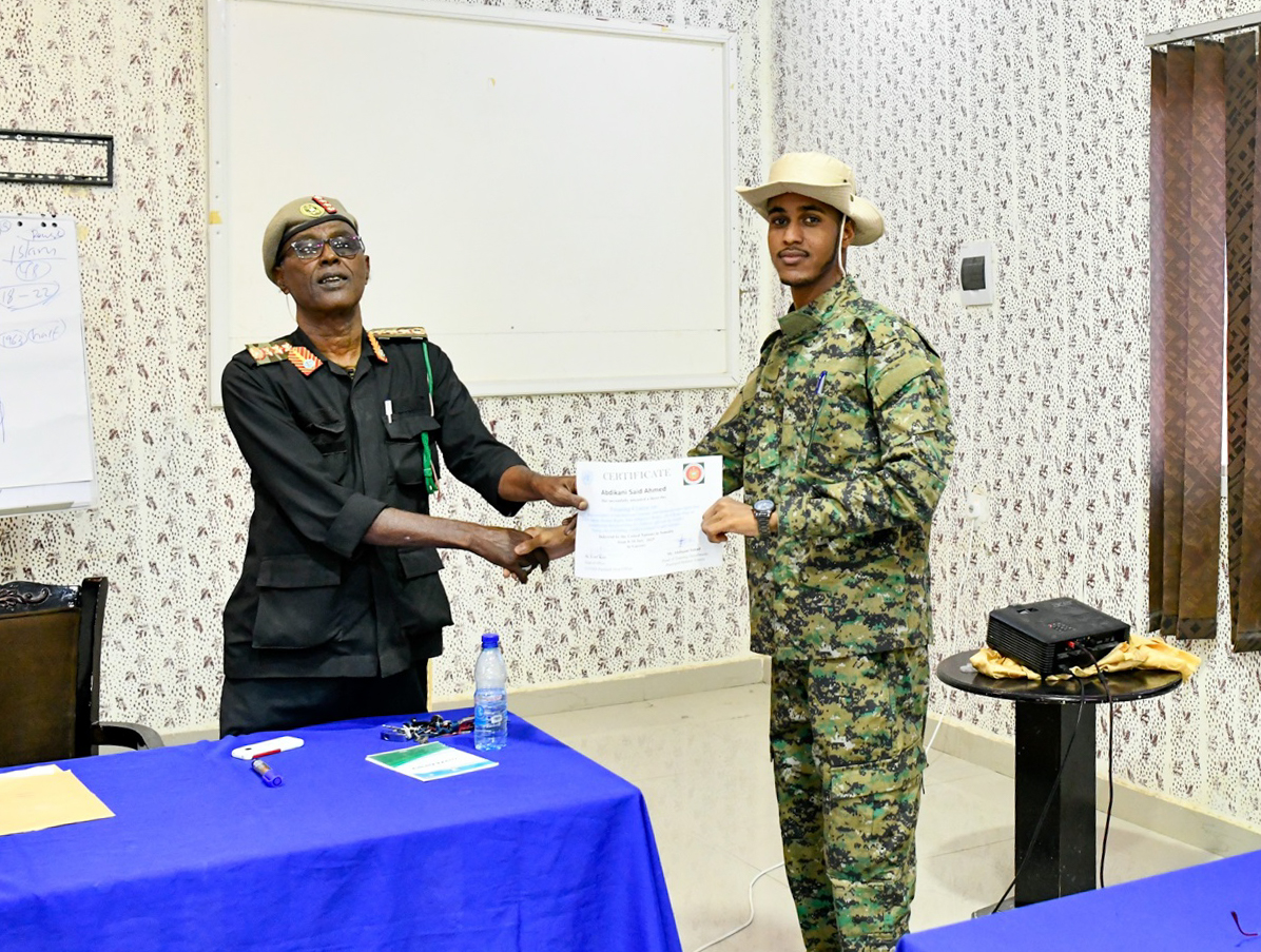 UNTMIS_'s tweet image. As part of @UN’s support for Puntland State institutional capacity building, @UNTMIS_’ Human Rights and Protection Group recently conducted a three-day training for 20 mid-level officers from the Puntland Darawish Forces. The training covered topics such as international…