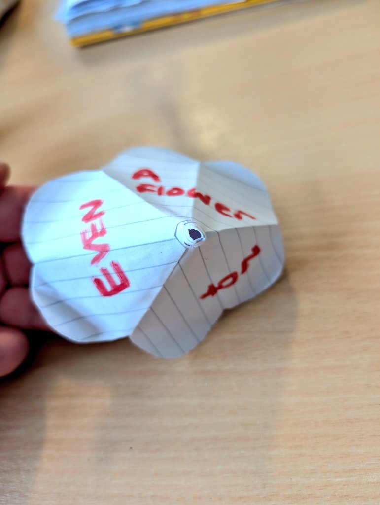 SecondaryEng's tweet image. Someone made me this ... Not simply a flower but they loved the line "not even a single flower" from #Gatsby and couldn't stop thinking about it. 😭 Job done! Wow. 😍 How to bring reading and learning and thinking into life... 🌹