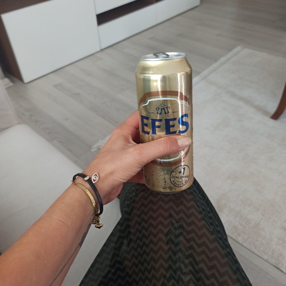 Herkesin günaydınına kimse karışamaz birası olsundu🍀 güünaydınnn benim mahallenin ayyaşları🤗