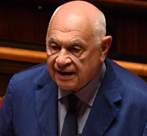 Il ministro della malafede

L'inappellabilità delle sentenze di assoluzione - vale per Salvini, come per chiunque altro – dovrebbe essere un sacrosanto principio costituzionale. Ma non lo è. Perché lo diventi bisognerebbe proporlo con un apposito disegno di legge, cosa che Nordio