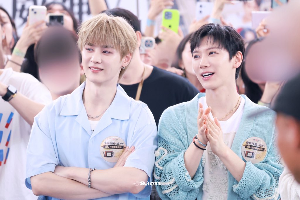 2minshinee2's tweet photo. #KUN #쿤 #TEN  #텐 #WayV #kunten #tenkun  #クンテン #wayv_nowayout_concert
#wayvshowcase https://t.co/zEnVRiNVWJ