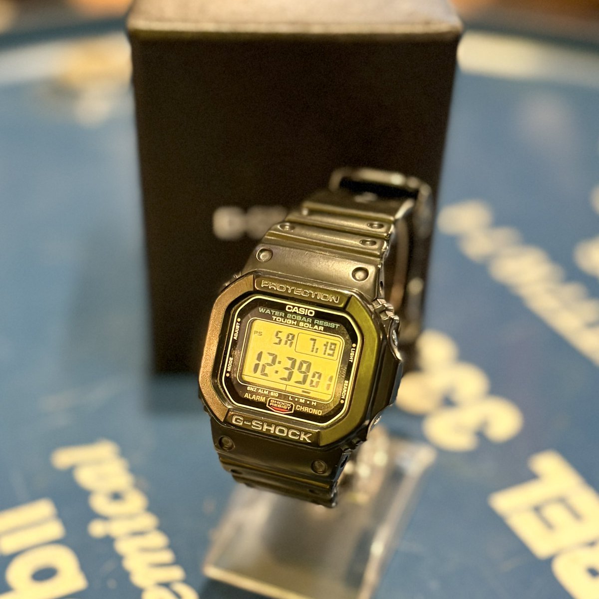 furugisouko's tweet photo. ⚫️CASIO G-SHOCK⚫️

新着品のご紹介です💁💁‍♀️
カシオのGショックが
入荷しました🙌😆
⚫️カラー:ブラック
⚫️状態:大きなダメージなど無し
⚫️取説、箱付き
#古着
#古着コーデ
#ファッション
#埼玉
#CASIO
#gshock
#腕時計
#リストウォッチ
#時計 https://t.co/8PyxIao5Za