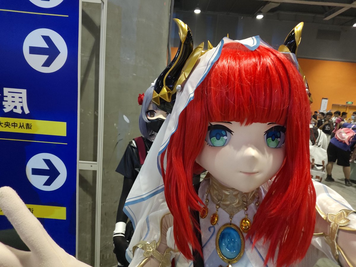 daniel39410874's tweet image. 逛着逛着萤火虫结果掉装备了（悲）
#kigurumi