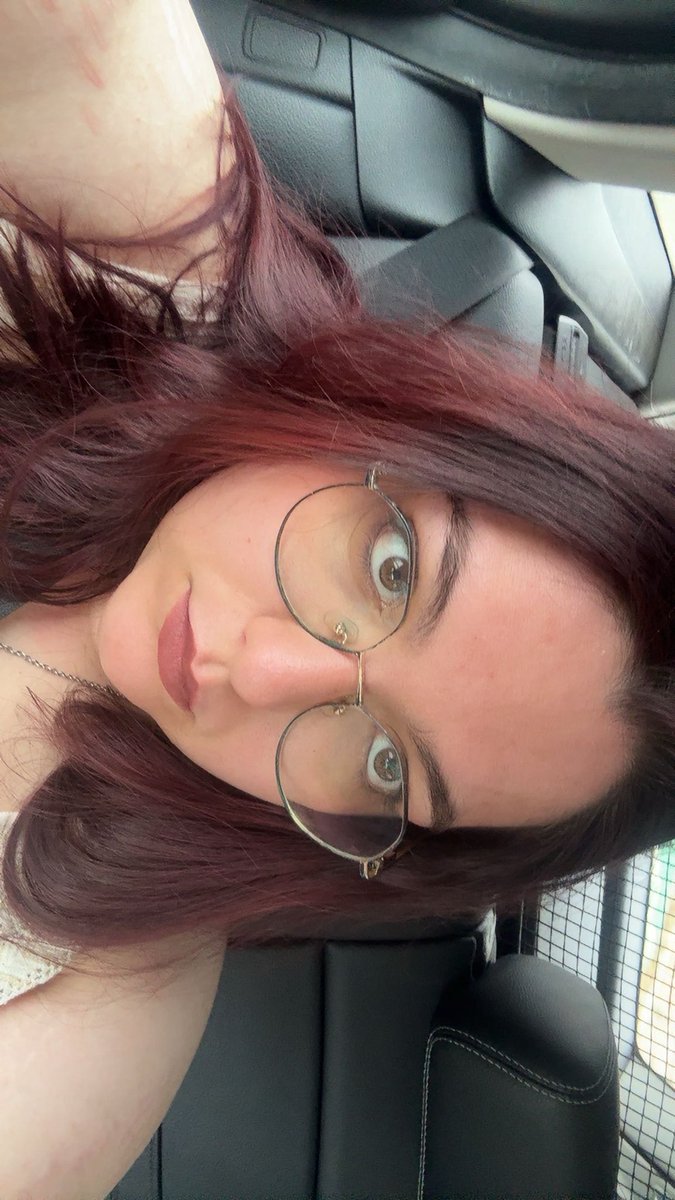 deadprettypoet's tweet photo. ill cut u open with my words
but ill die for you afterwards 
i see black and white
i squeeze myself tight 

i can hurt u but u have the power to kill
my love burns unseen until its too late
it was marked on my skin, my faith 
don’t worry about me i’ll take the pill

original https://t.co/RhCGwmKnXt