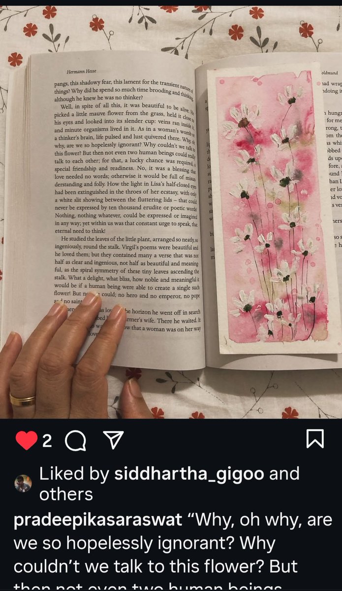 <a href="/Pradeepika__S/">𝑃𝑟𝑎𝑑𝑒𝑒𝑝𝑖𝑘𝑎 𝑆𝑎𝑟𝑎𝑠𝑤𝑎𝑡</a> has a beautiful bistro &amp; bookstore <a href="/casakundera/">𝙲𝚊𝚜𝚊 𝙺𝚞𝚗𝚍𝚎𝚛𝚊</a>  in Doon. She posted this photo and some magnificent lines yesterday. Sharing her pic of the wild daisies Bookmark I painted. Thank you, Pradeepika. 
Do check out the available Bookmarks. DM to purchase.