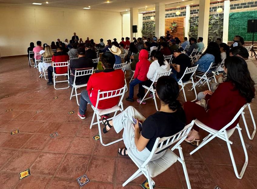 aramirezcuellar's tweet image. Además de la ciudad de Zacatecas, en Valparaíso presentamos el Primer Informe de Actividades Legislativas. Estamos Construyendo el Segundo Piso con bienestar, mayor infraestructura y seguridad para nuestra gente.
Gracias a las y los presidentes municipales que nos acompañaron en…