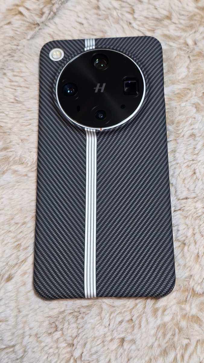 KerryStar5's tweet photo. アリエクからケースが届いた。
#oppofindx8ultra https://t.co/IG6HIcCbNG