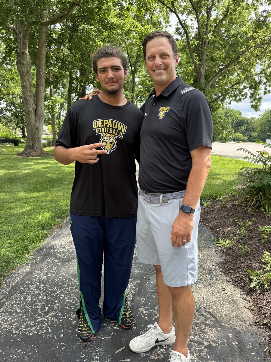 Kaidenmartin26's tweet image. Had a great visit @DePauwTigersFB today. Thanks to @qbdietz & Coach Rutledge for having me.
Great to catch up with Carson Johnson too. ☘️
@CathedralFBall @Coachpeebs @irishpanzer @bkoers @Edward_Holloran @CoachJMDaniels @CoachABarth