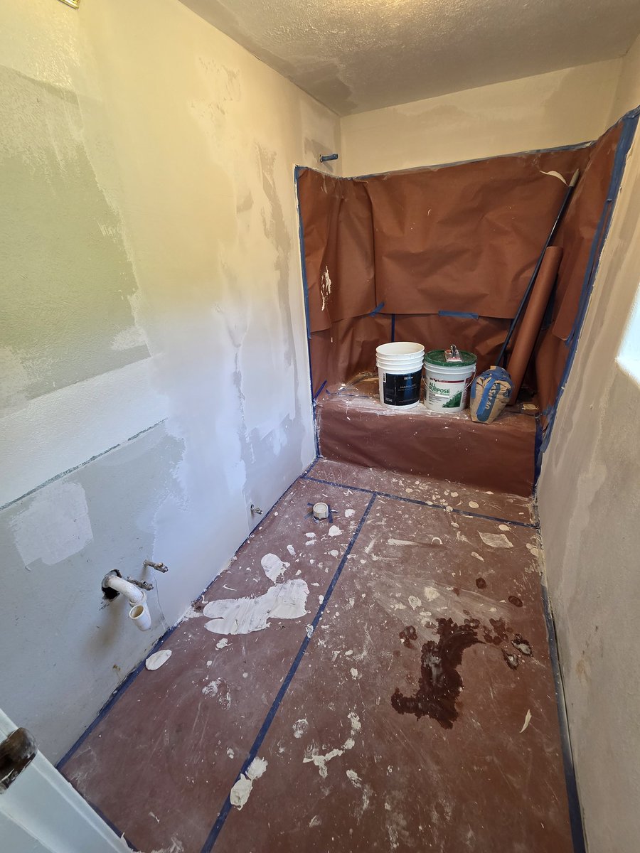 TrevorBello's tweet image. What an incredible week. I got a few projects wrapped up and some new ones started. Next week we wrap up the bathroom job and start a window leak/repair job. We're going to finish this month off on a high note.
Hope everyone else killed it this week. Love you guys!