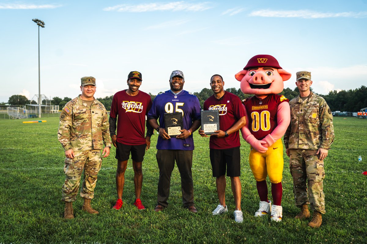 commandersCR's tweet image. 📍 Fort Meade Youth Clinic

🤝 @RavensCommunity
