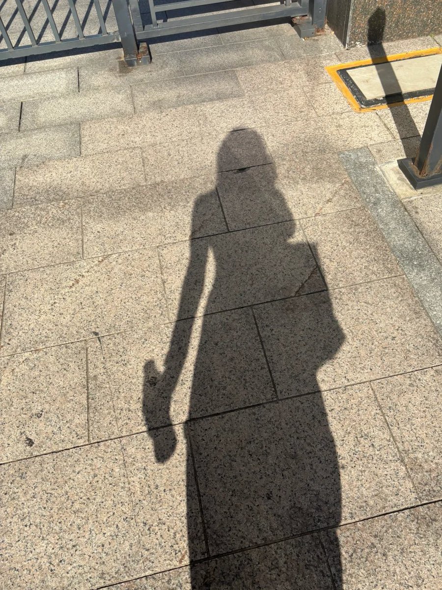 Judging from your figure, you seem to have gained some weight recently🤣