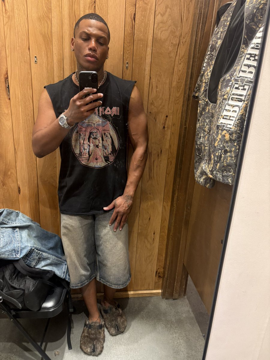 iamkennedylamar's tweet image. Sorry I’m closed off