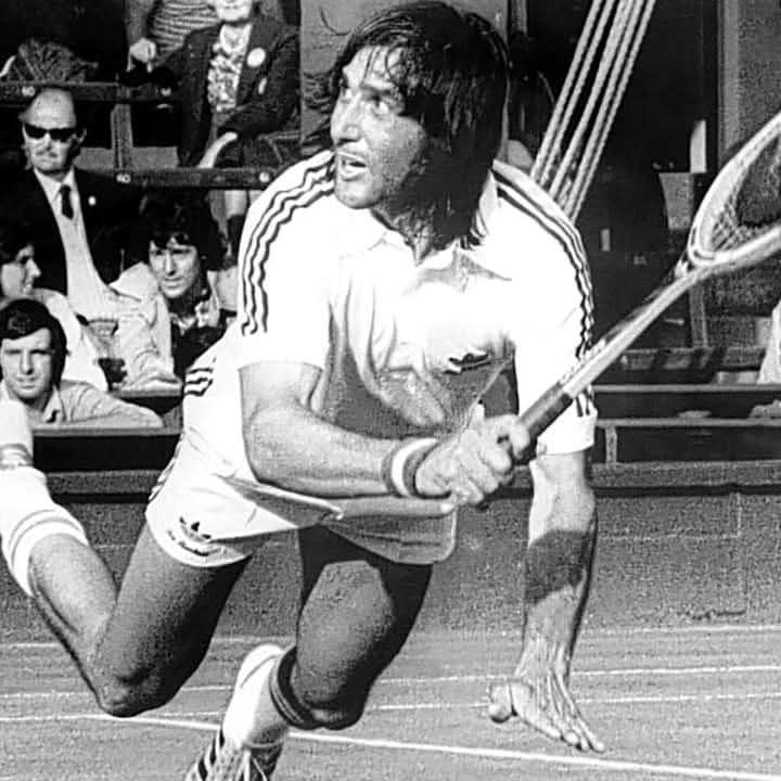 eduronco8's tweet image. Mago, talentoso, cascarrabias, payaso, número 1 del mundo,  ganador de @rolandgarros , del @usopen y de cuatro Masters. Hoy cumple 79 años Ilie Nastase.
#Nastase
#Leyenda
#Talento
#Champlin
#Tenisexquisito
#BuffondeBucarest
#Cumpleaños 
#79