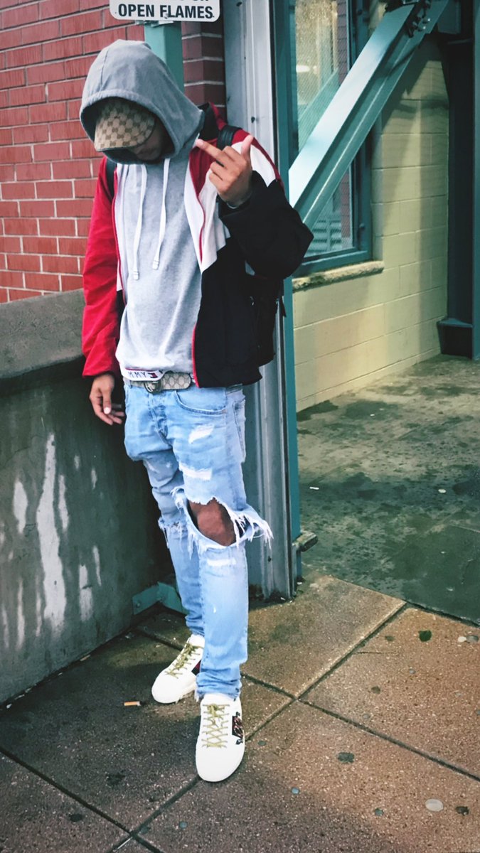 4evalone's tweet image. I buy pieces but I can’t buy peace ✌🏽