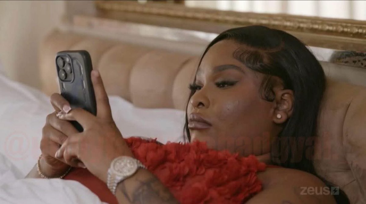 Me responding to texts: "LMAOAOAOO

My face while sending it: