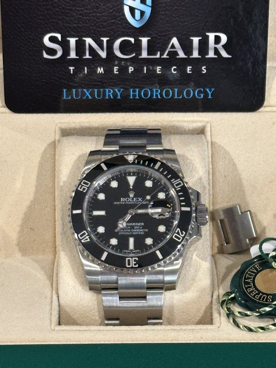 SinclairTPs's tweet image. Some of my favorite watches we’ve had this year 🔥
From classic staples to standout pieces — it’s been a strong lineup.
Which one’s your favorite? Drop it in the comments 👇

📞 813-748-9062
🌐 sinclairtimepieces.com
#WatchRecap #SinclairTimepieces #Rolex #LuxuryWatches