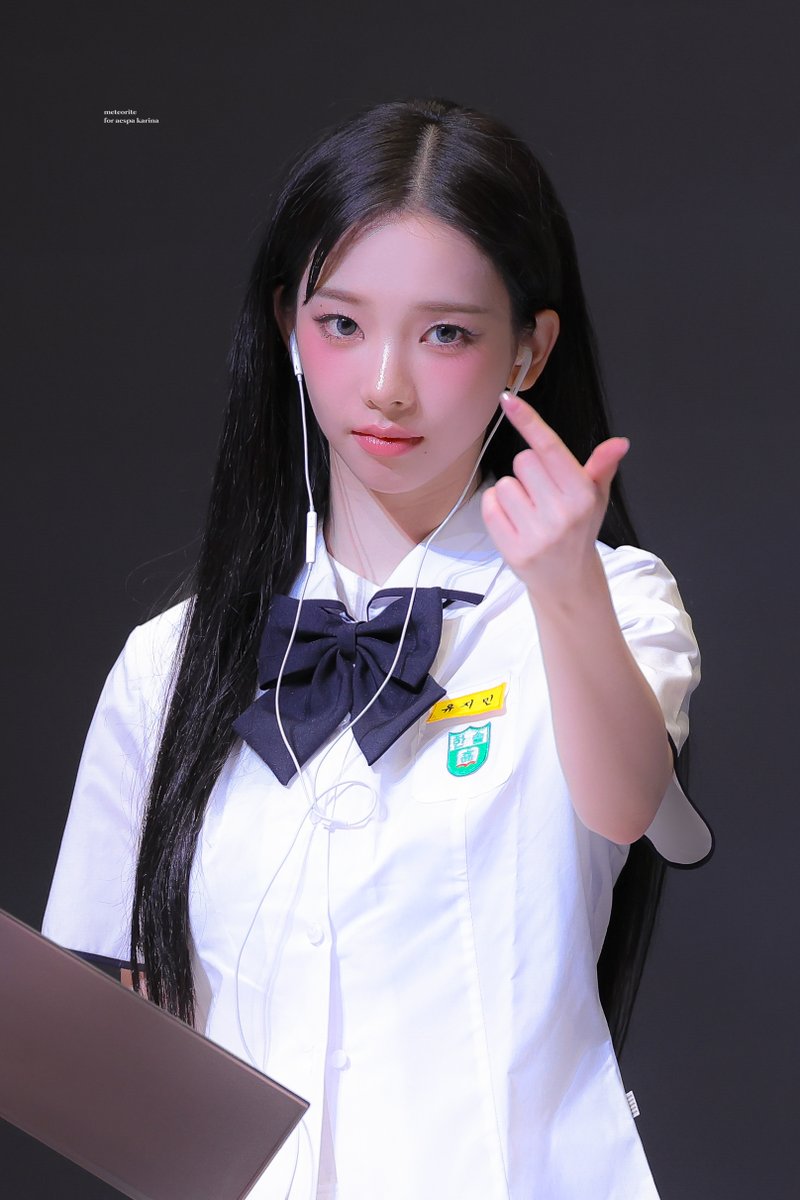 meteorite0411's tweet image. 250710
#카리λ #Karina #μμ€ν #aespa