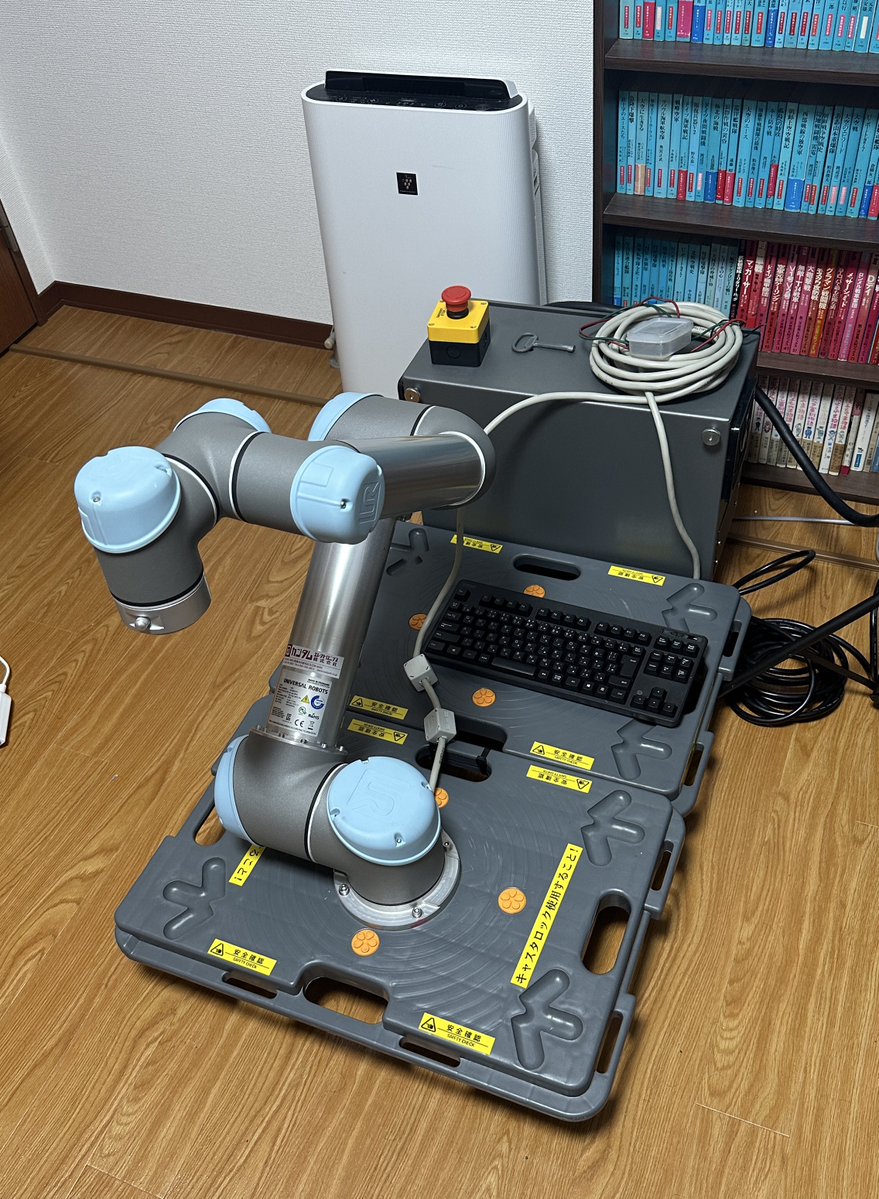 Bubi_Hartmann_'s tweet image. とりあえずベンチ台設置！
特に問題なく動作！
奥の空気清浄機と比べたらわかると思うけどクソデカい...
