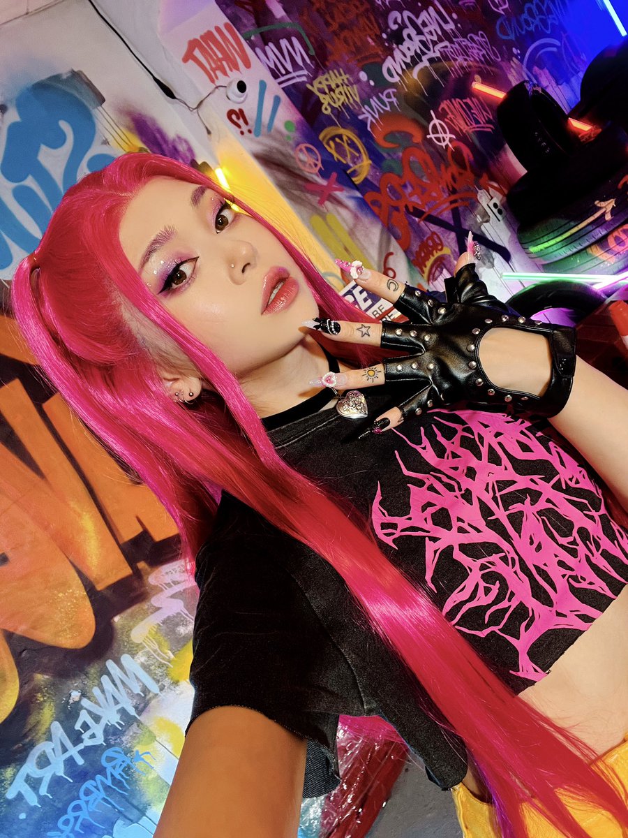 seriinade's tweet image. have u watched my cover yet? 💜🩷🩵
youtu.be/yI_BOQjDBHo?si…