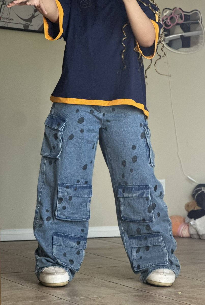 Kiki’s Attire tweet media