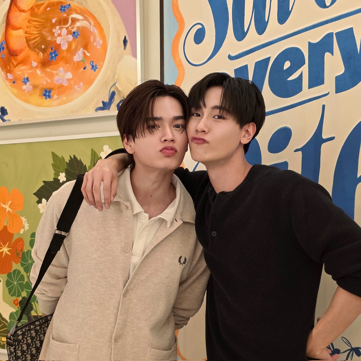 starsunmoonxciv's tweet photo. d6 #CountdowntoShineRiseFancon #juniorm

the most recent pic of jumark i saved is this, the one from the birthday omakase 🩷 (i miss the cheekies so much 🥹) https://t.co/MXy15kW1BU