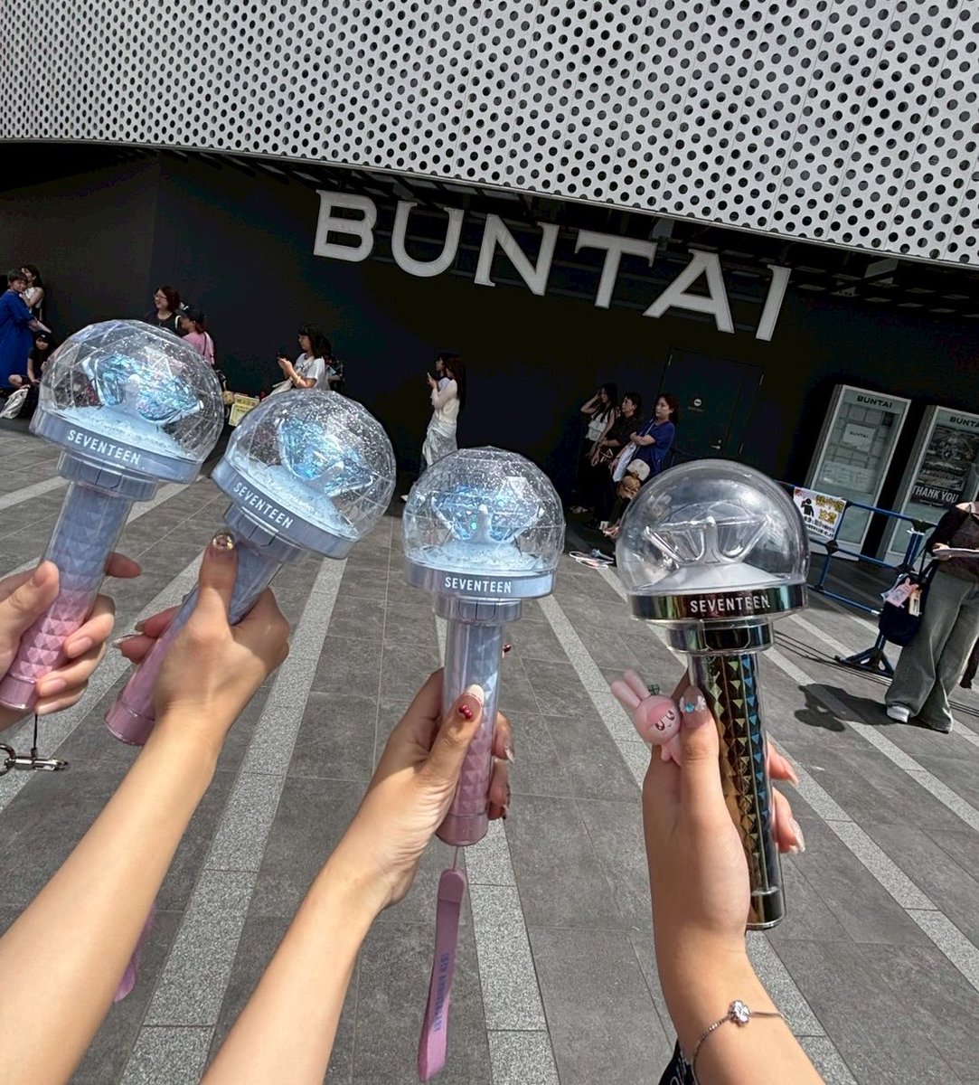 🥨🤍 tweet media