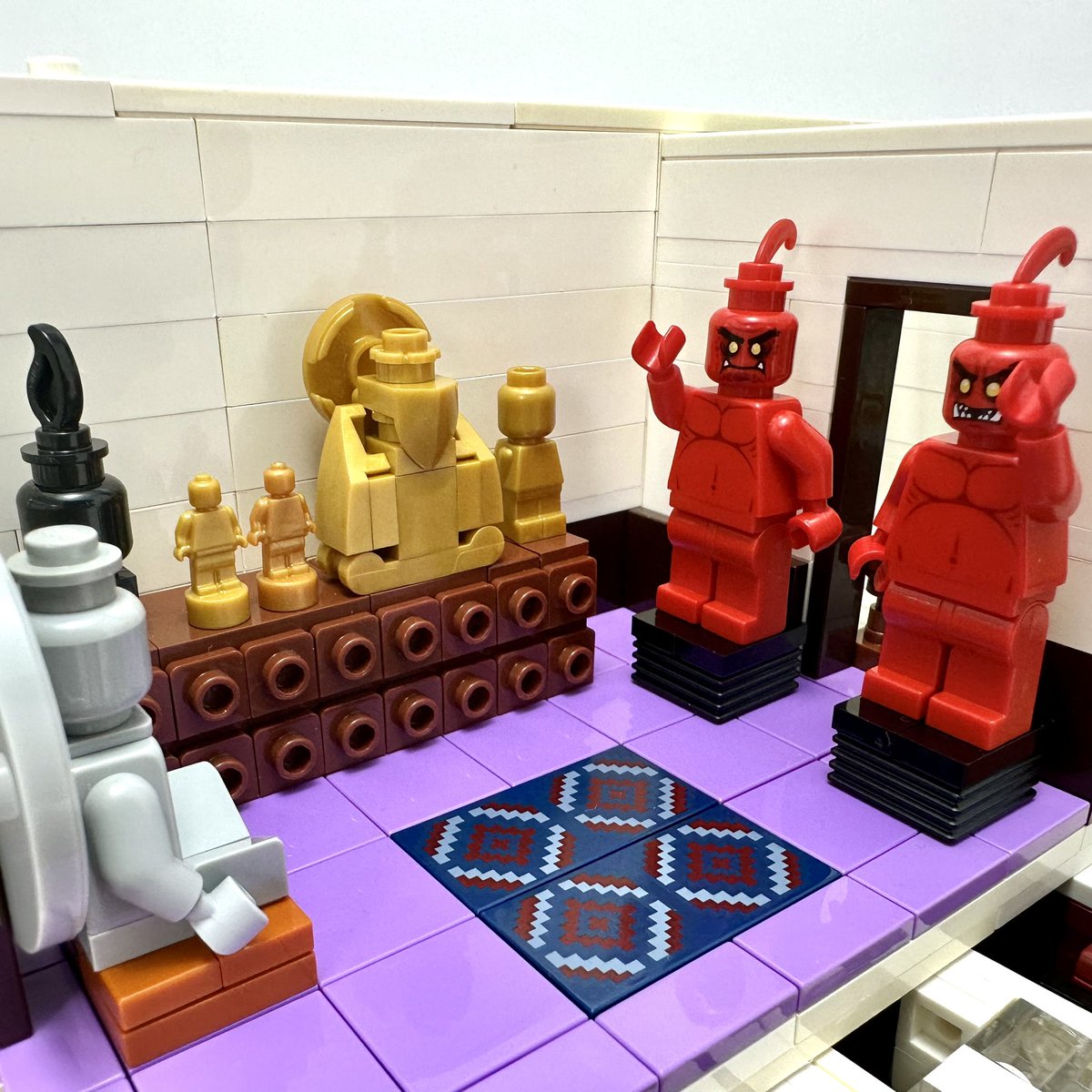 #レゴ で作った #山手八番館 。現在、神戸のうろこの家展望ギャラリーで、神戸の街並みの一つとして展示していただいてます。
素晴らしい合作なので、ぜひご覧ください。
#KMC2025 #LEGO