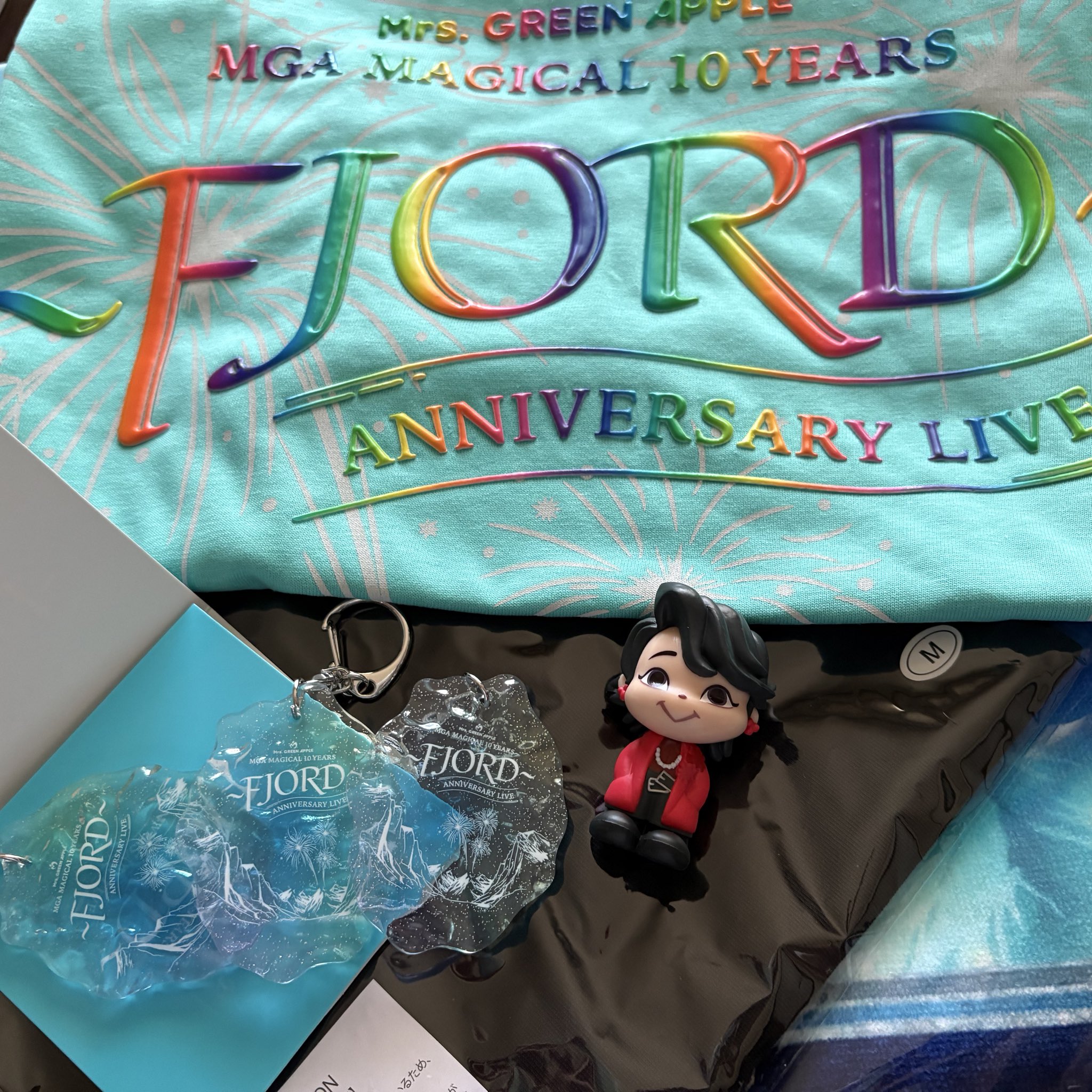 Mrs. GREEN APPLE フィヨルド アタリ あたり Tシャツグリーン D28-MA0538_01_3d2f767a-cfb0-