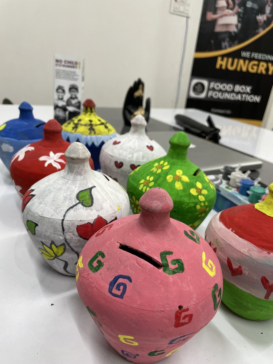 sudhirsingh_15's tweet image. खुशियों की गुल्लक