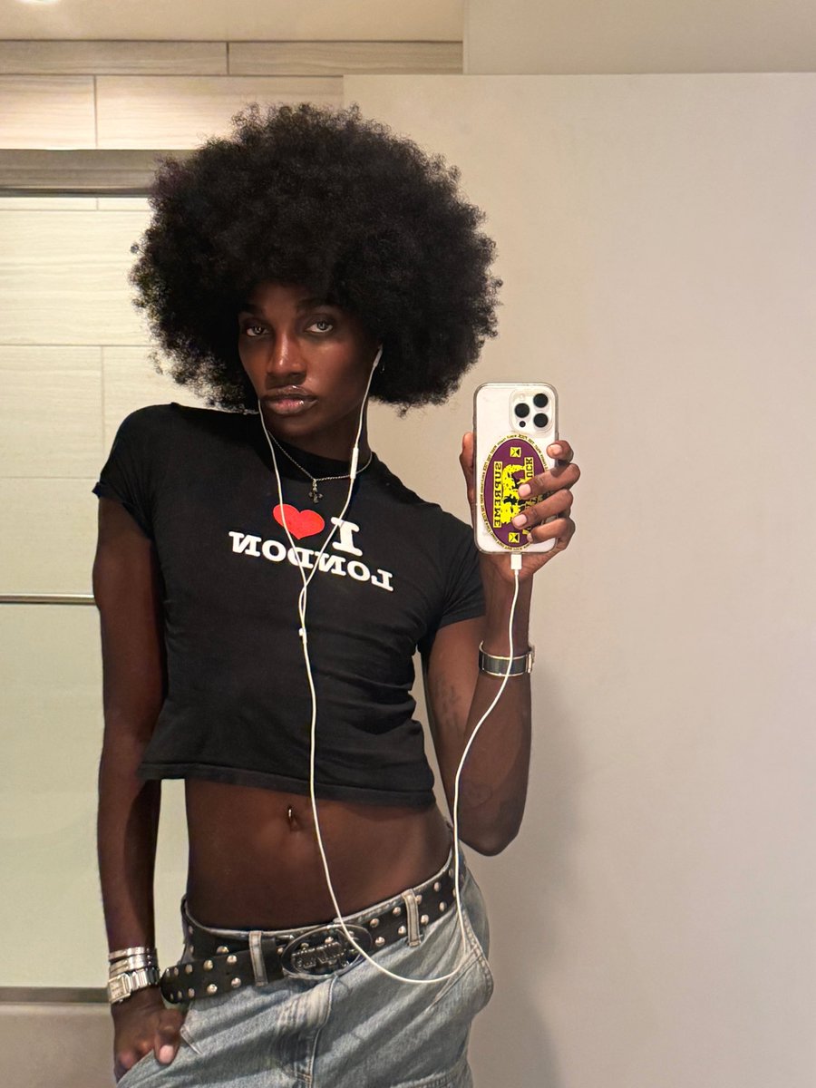 rickeythompson's tweet image. 👋🏿👋🏿🖤