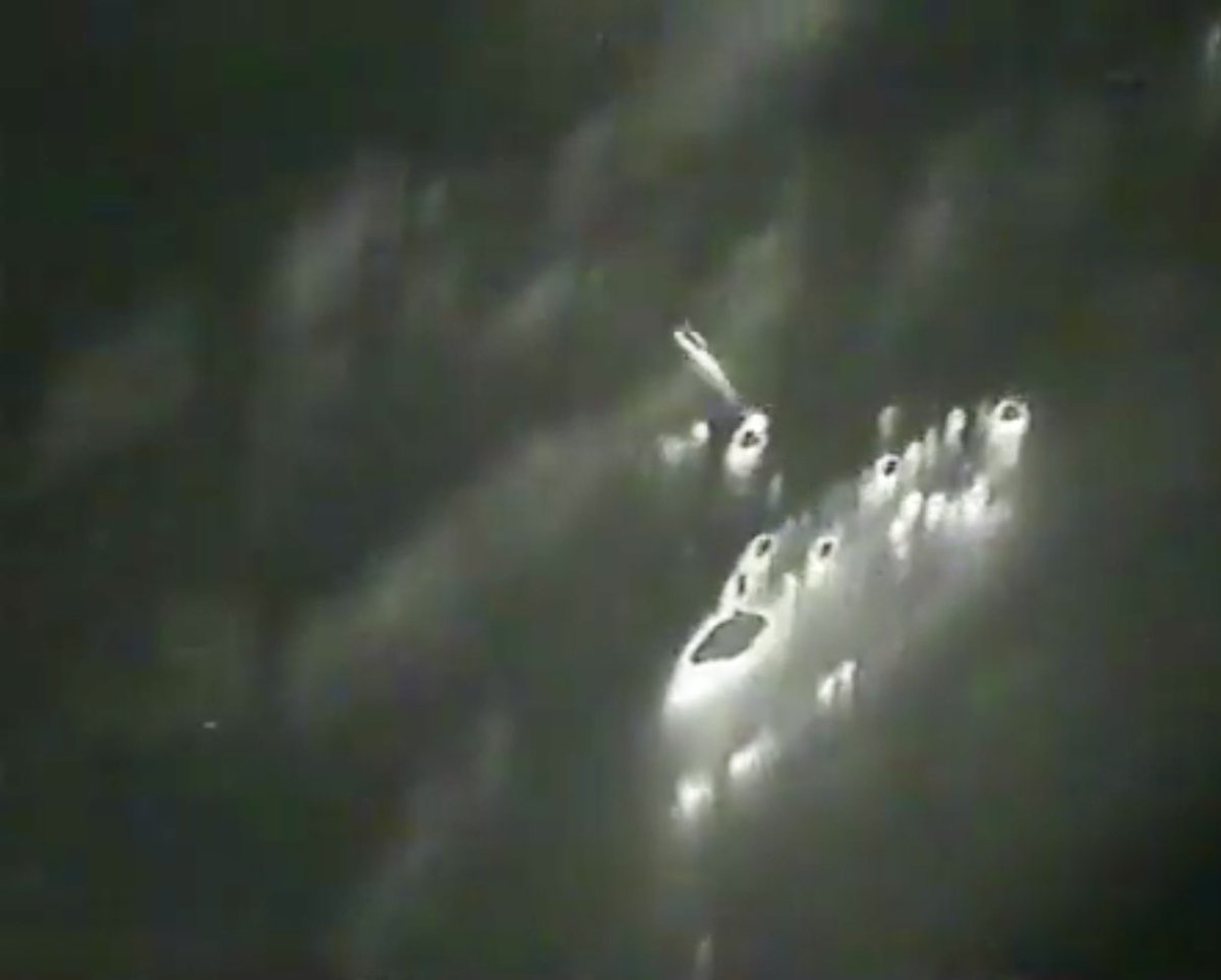 MagnetReconnect's tweet photo. This is a NASA video? 🤔 https://t.co/w3LsURT0J5